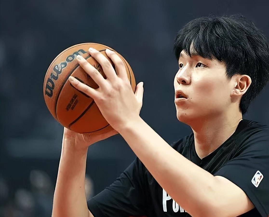 九游体育下载-CBA常规赛今晚走向成谜;瓦伦西亚造点机会;悬念犹存;心理建设被强调的简单介绍